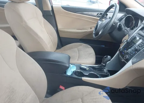 2011 Hyundai Sonata Hybrid from USA, damaged, VIN KMHEC4A49BA016566